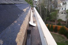 Before_built-in_gutter_installation__B_